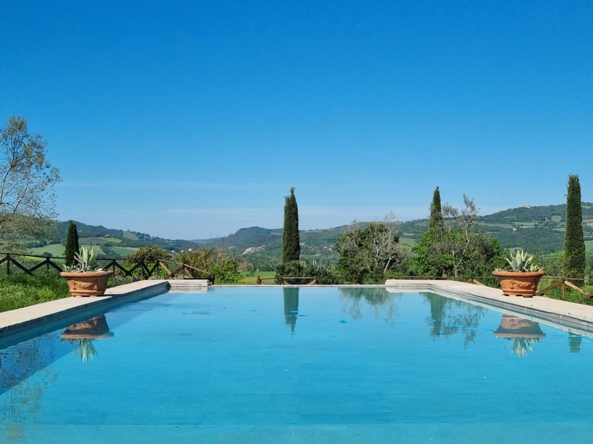 Agriturismo Le Sorbelle D'Orcia Con Piscina Pienza Zewnętrze zdjęcie