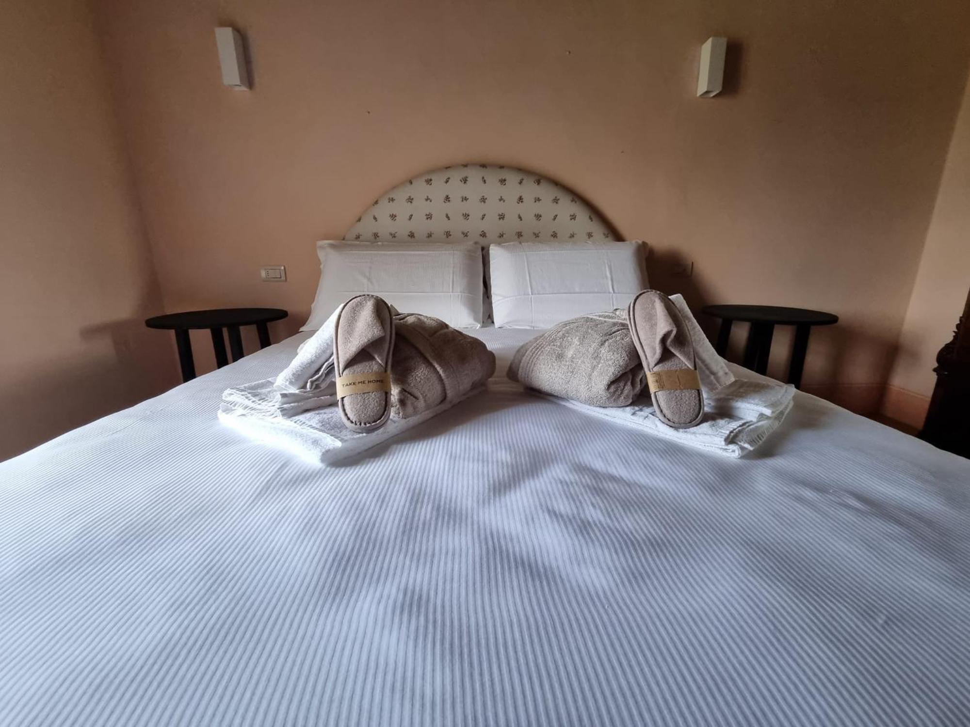 Agriturismo Le Sorbelle D'Orcia Con Piscina Pienza Zewnętrze zdjęcie