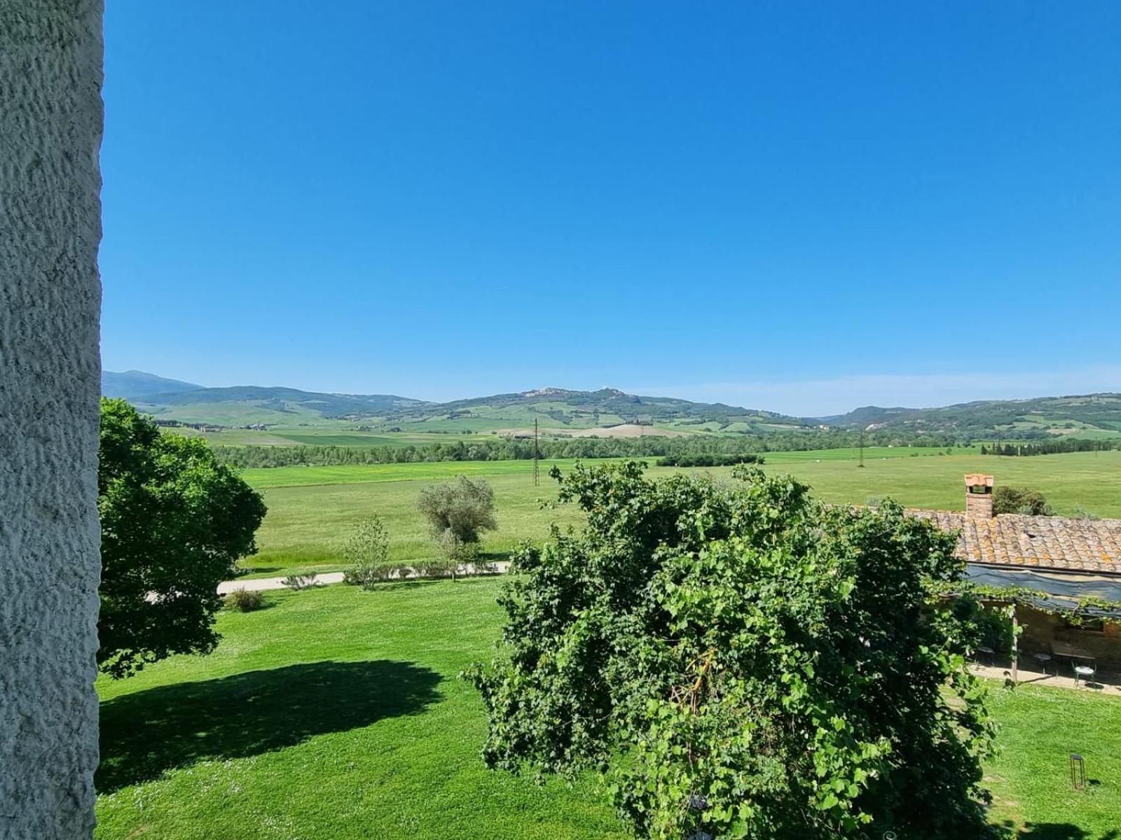 Agriturismo Le Sorbelle D'Orcia Con Piscina Pienza Zewnętrze zdjęcie